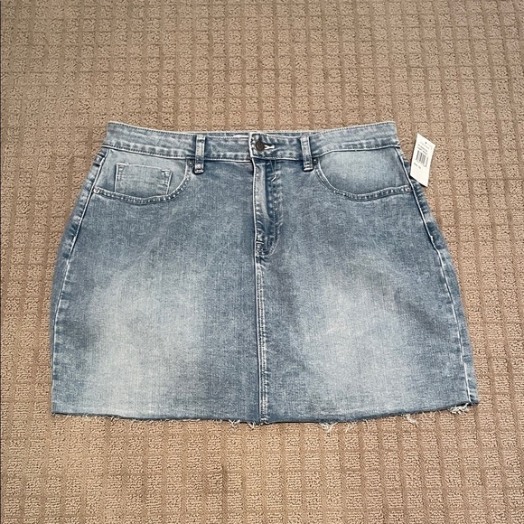 Vigoss Dresses & Skirts - Vigoss Light Blue Denim Mini Skirt